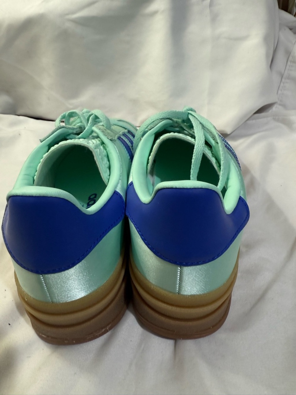 Adidas GAZELLE BOLD SHOES Women Size 8 Clear Mint / Lucid Blue / Gold Metallic - Picture 8 of 9